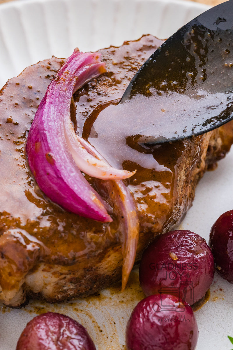 Glazed pork chops