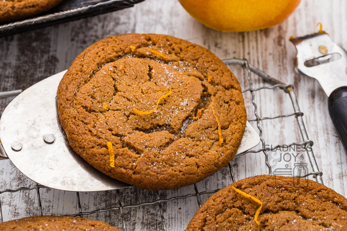 Soft Molasses Cookies
