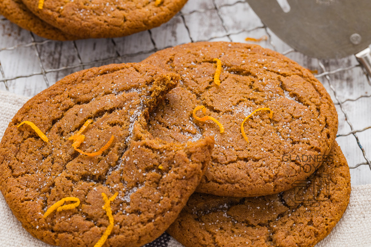 Soft Molasses Cookies